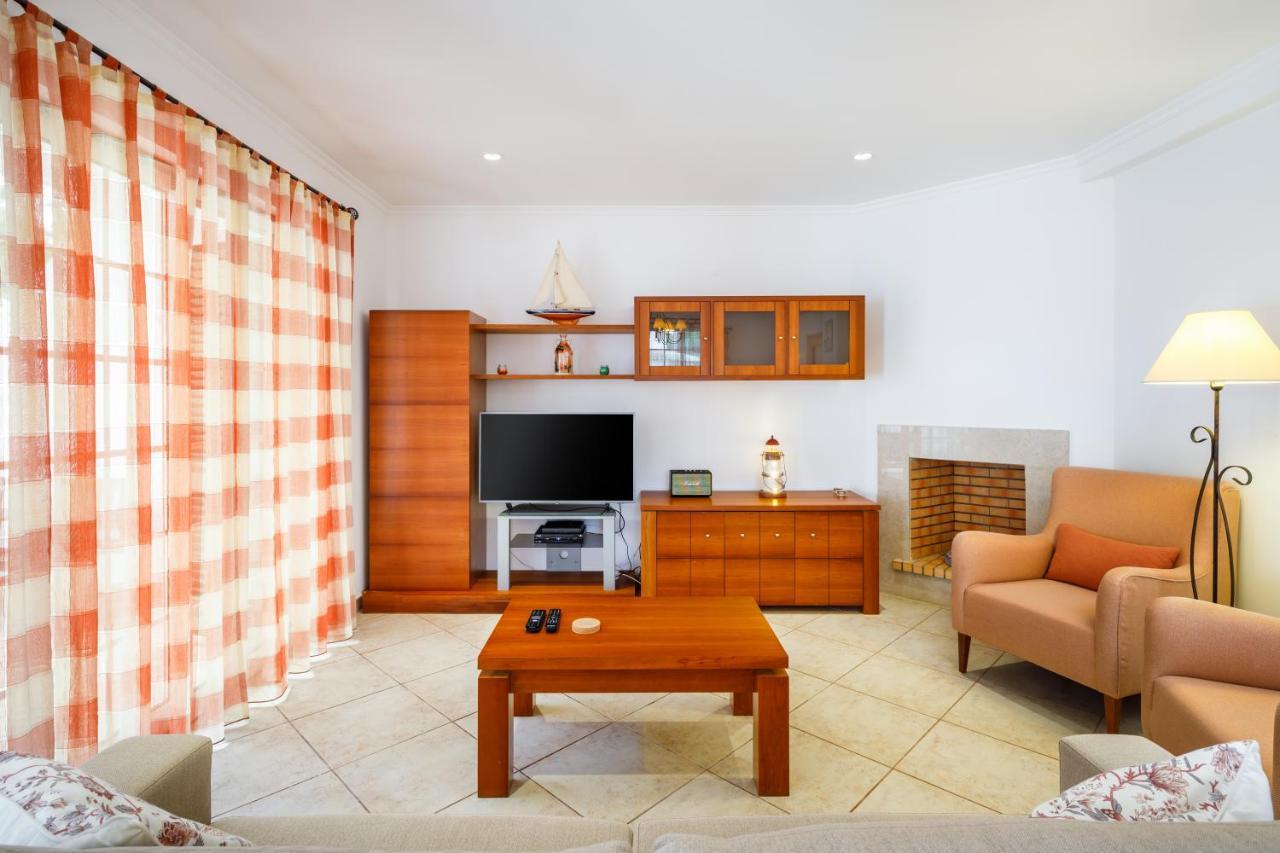 Falesia Beach Villa By The Portuguese Butler Olhos de Agua  Bagian luar foto