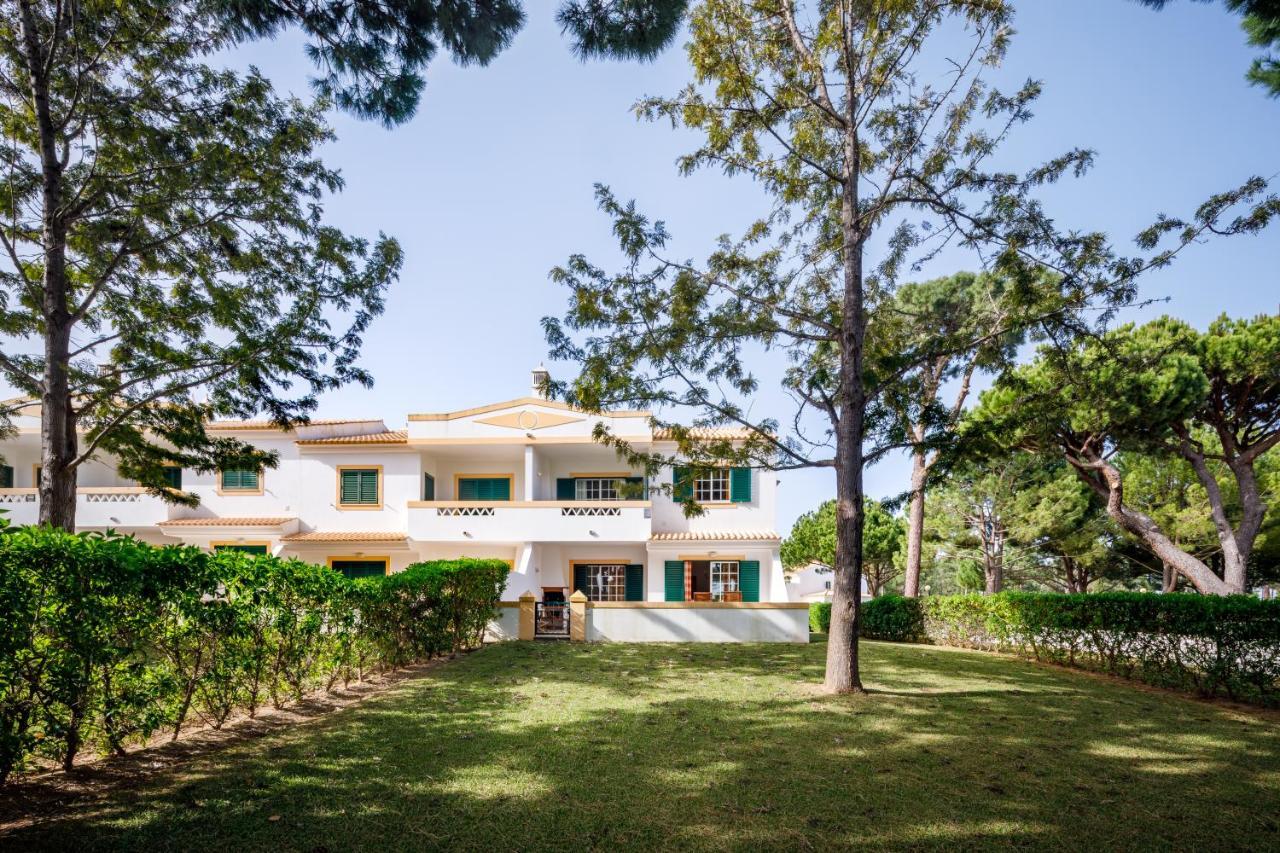 Falesia Beach Villa By The Portuguese Butler Olhos de Agua  Bagian luar foto