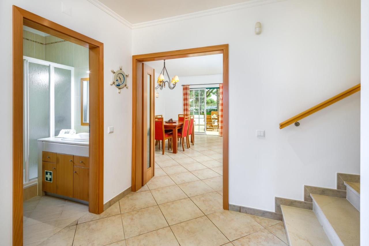 Falesia Beach Villa By The Portuguese Butler Olhos de Agua  Bagian luar foto